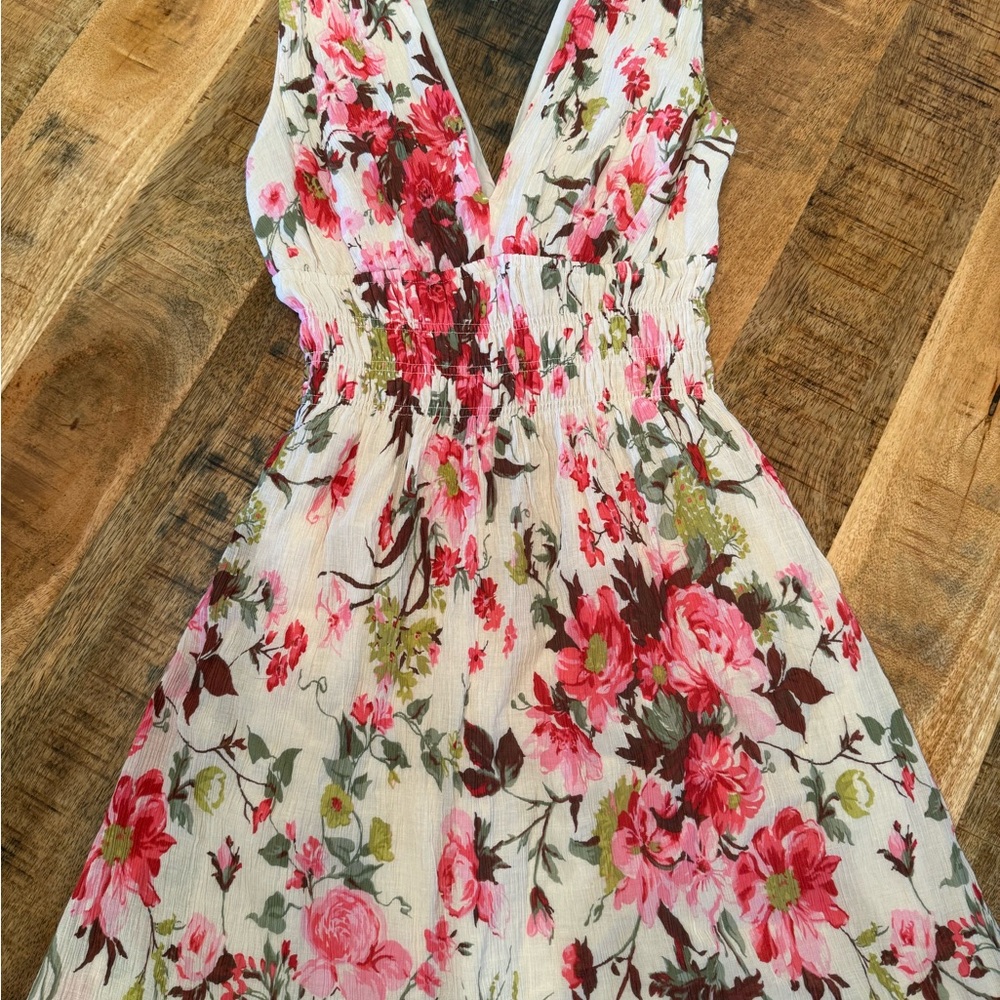 Abercombie & Fitch Smocked Plunge Crinkle Dress Sz Small Tall Pink Floral Vneck